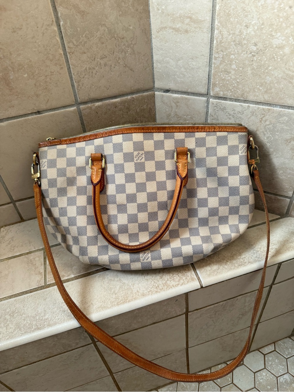 Authentic Louis Vuitton Damier Azur Riviera PM Vintage - Picture 4 of 9